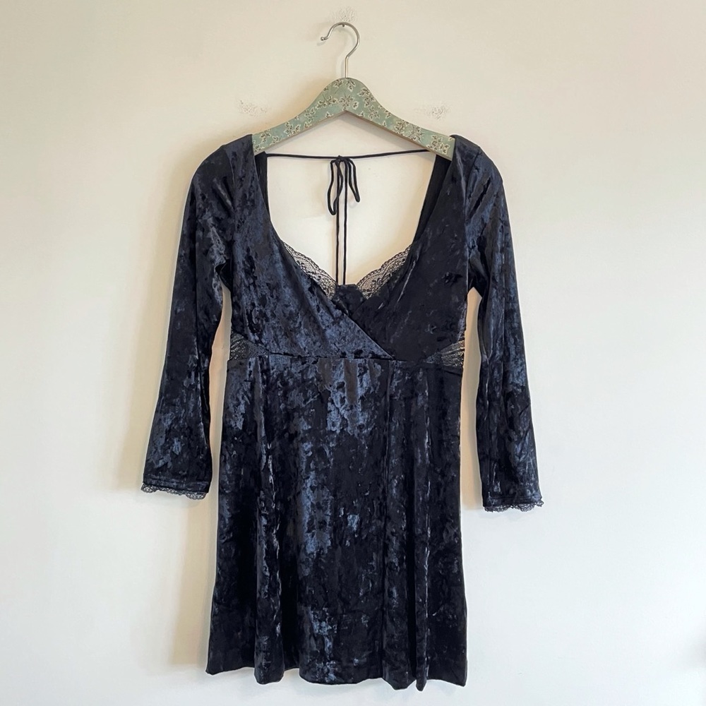 NWT Kat Velvet Mini Open Back Dress Black